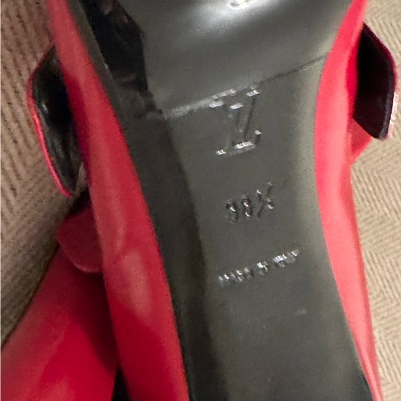 Authenticated Vintage Louis Vuitton Red Kitten Heels- 38.5 - Picture 6 of 16